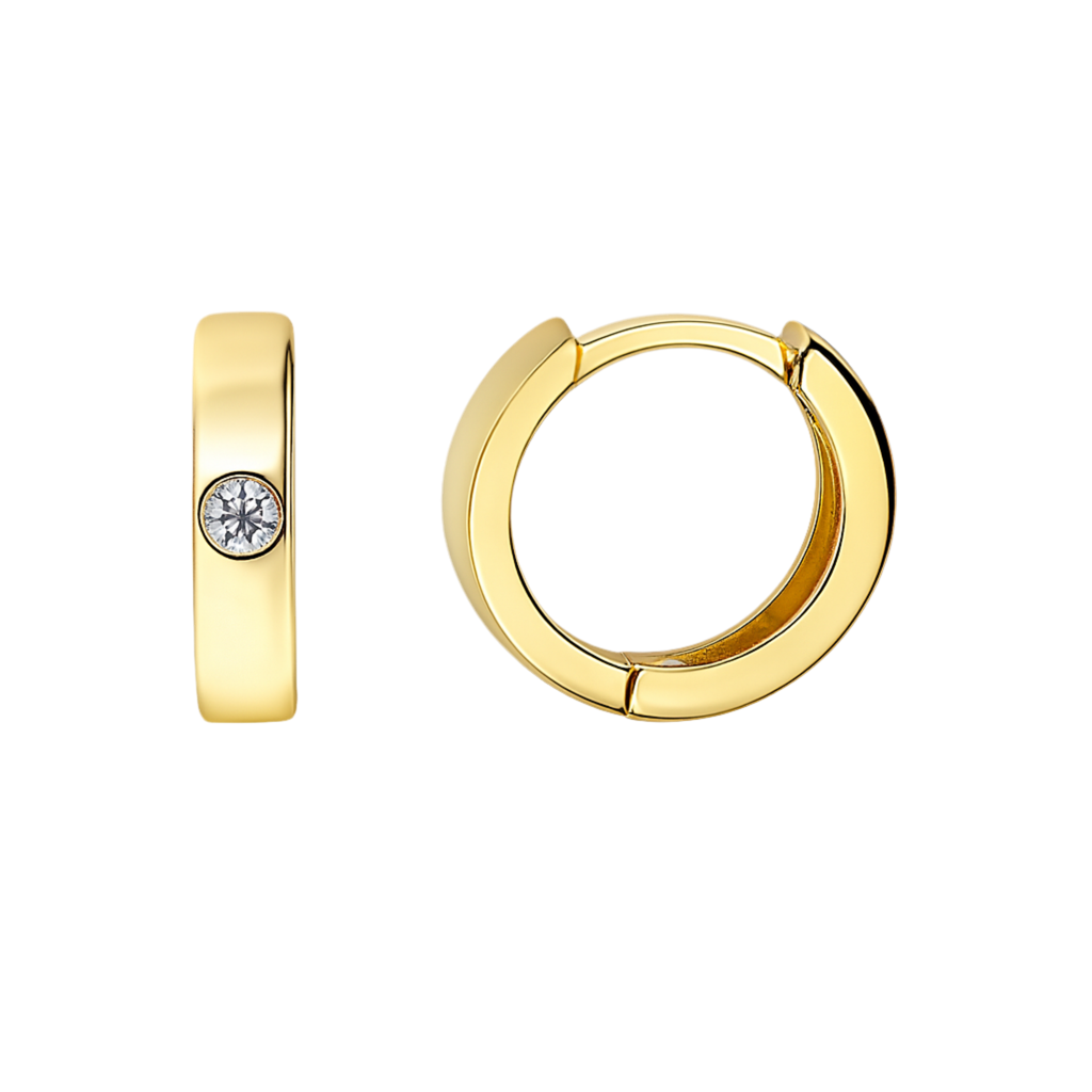 Ces boucles d’oreilles créoles dorées séduisent par leur design minimaliste et leur élégance discrète. Leur ligne fine est ponctuée d’un zircon blanc scintillant délicatement serti sur le côté, pour une touche de lumière parfaitement dosée.