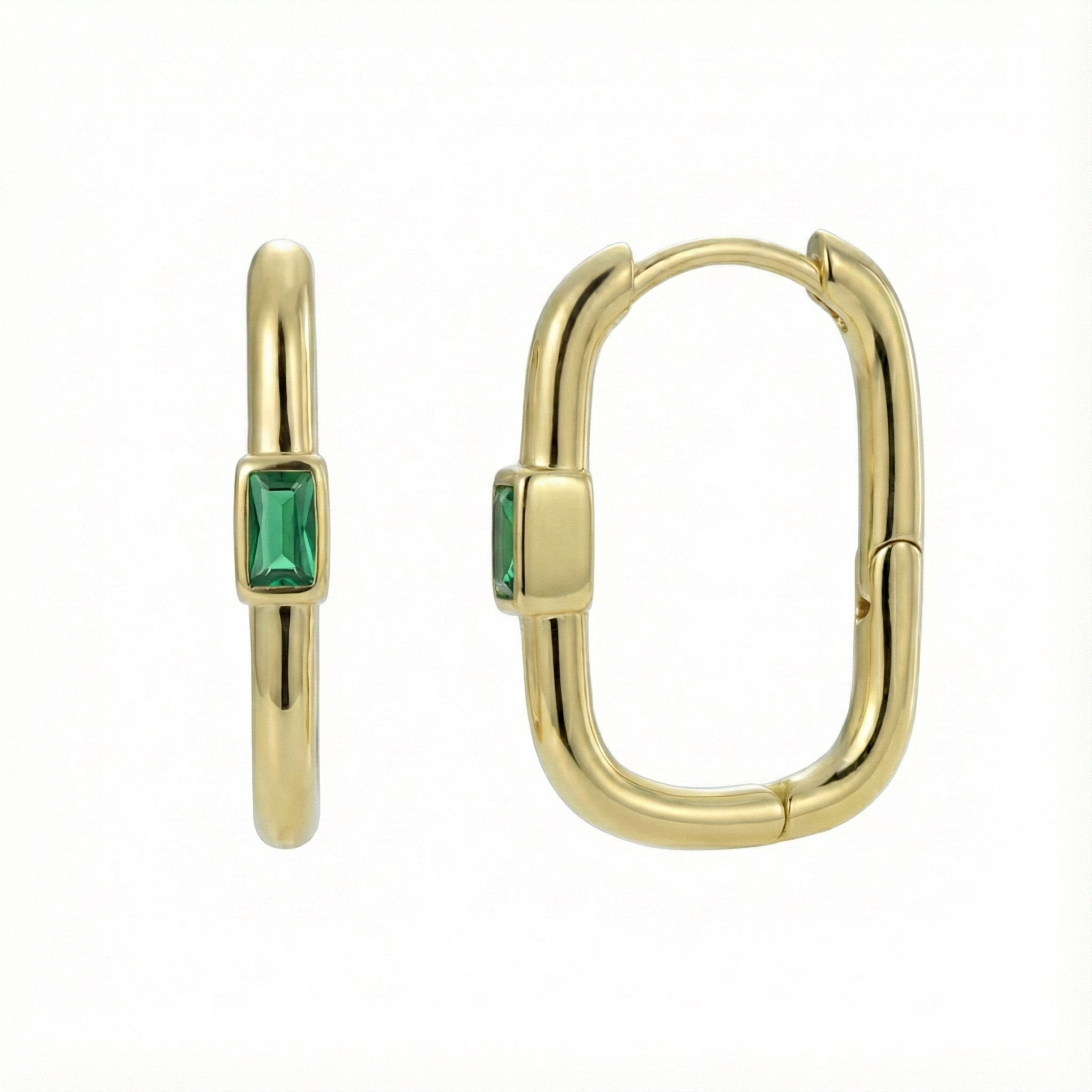 Créoles rectangulaires dorées or 18k avec zircon vert taille baguette, design géométrique contemporain