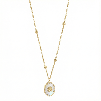 Détail des deux chaînes superposées et étoile en nacre