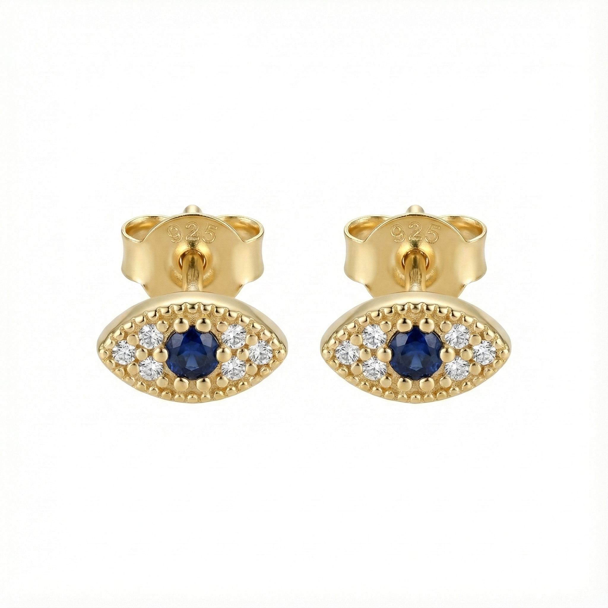 Détail œil saphir sur monture argent 925 doré or 18k