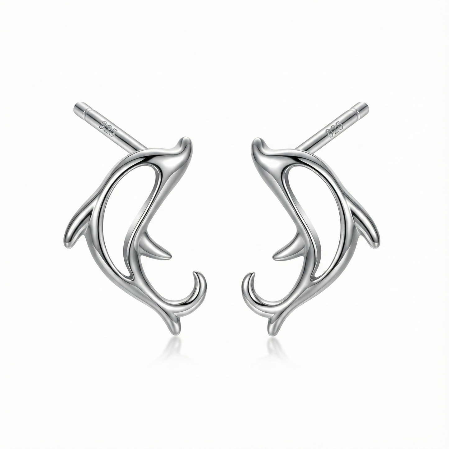 Paires de puces d'oreilles motif dauphin ajouré (silhouette) en argent 925 sterling brillant