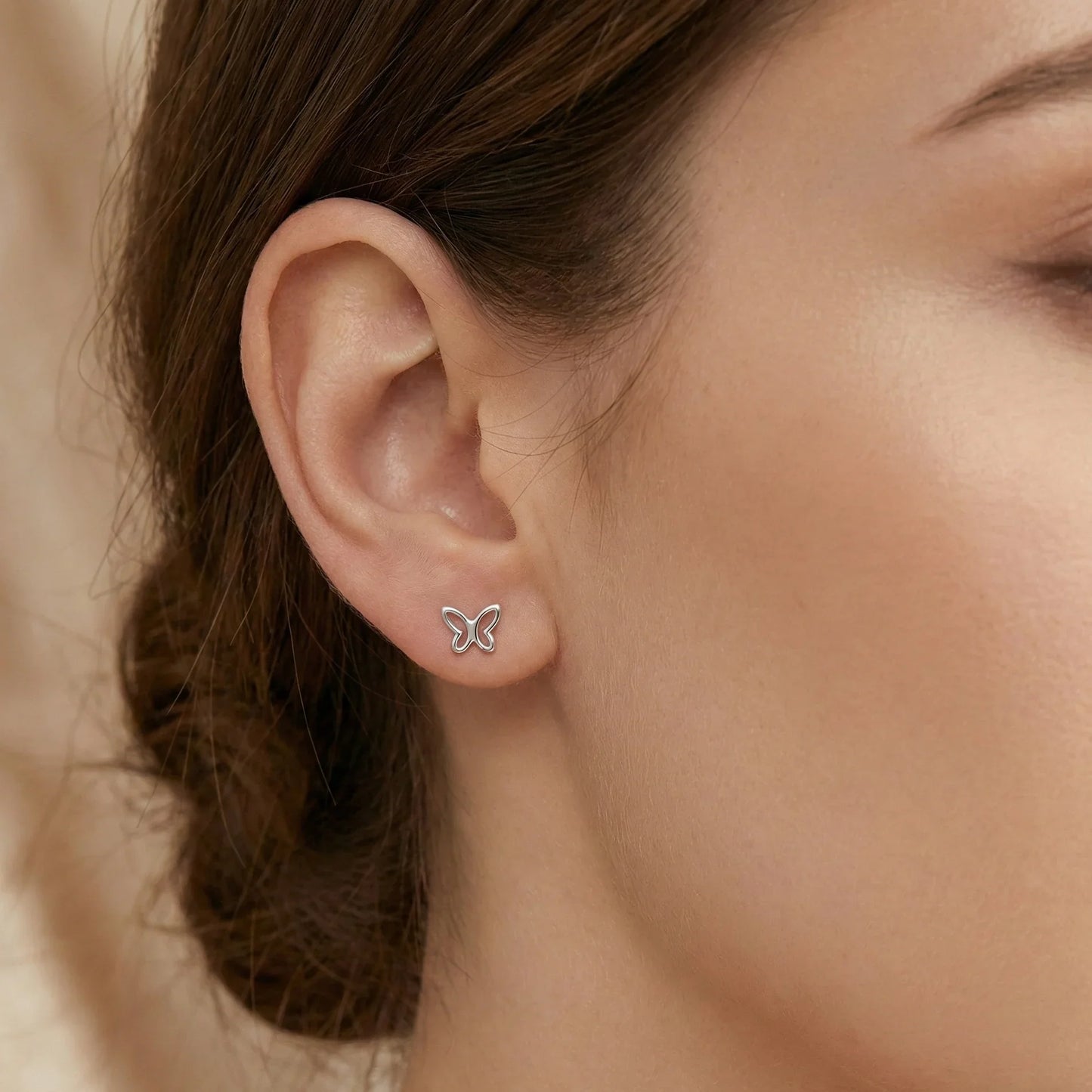 Paires de puces d'oreilles papillon ajouré en argent 925 sterling (massif), design minimaliste et brillant